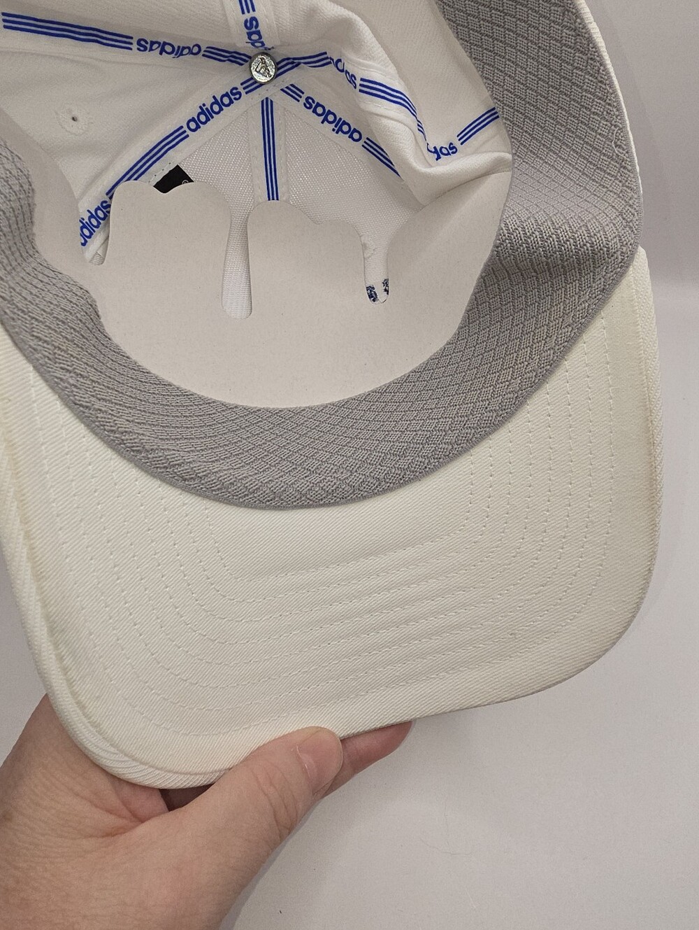 2014 Adidas FIFA World Cup Brazil Hat Cap Fitted L/XL Brasil White - Picture 5 of 6